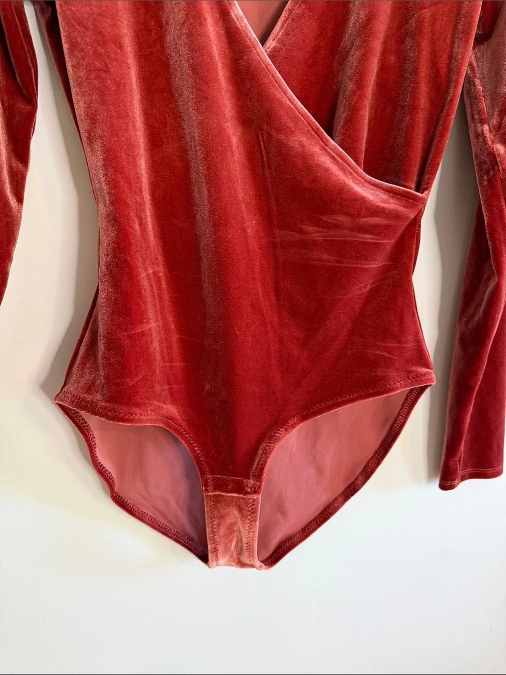 Madewell Velvet Wrap Bodysuit in Deep Red - Picture 4 of 7